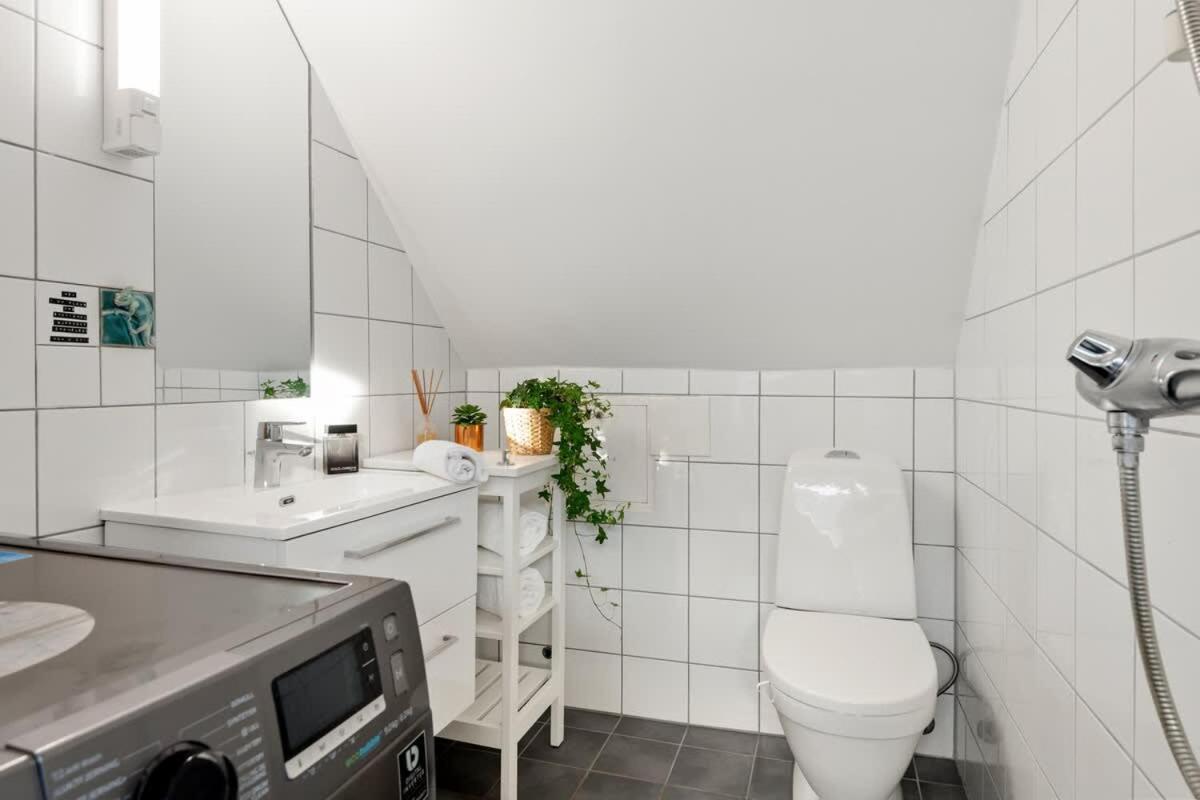 Dinbnb Apartments Bryggen Берген Екстер'єр фото