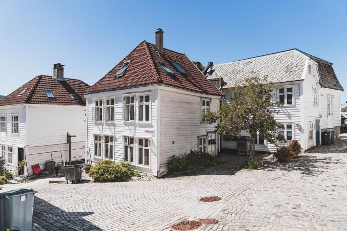 Dinbnb Apartments Bryggen Берген Екстер'єр фото